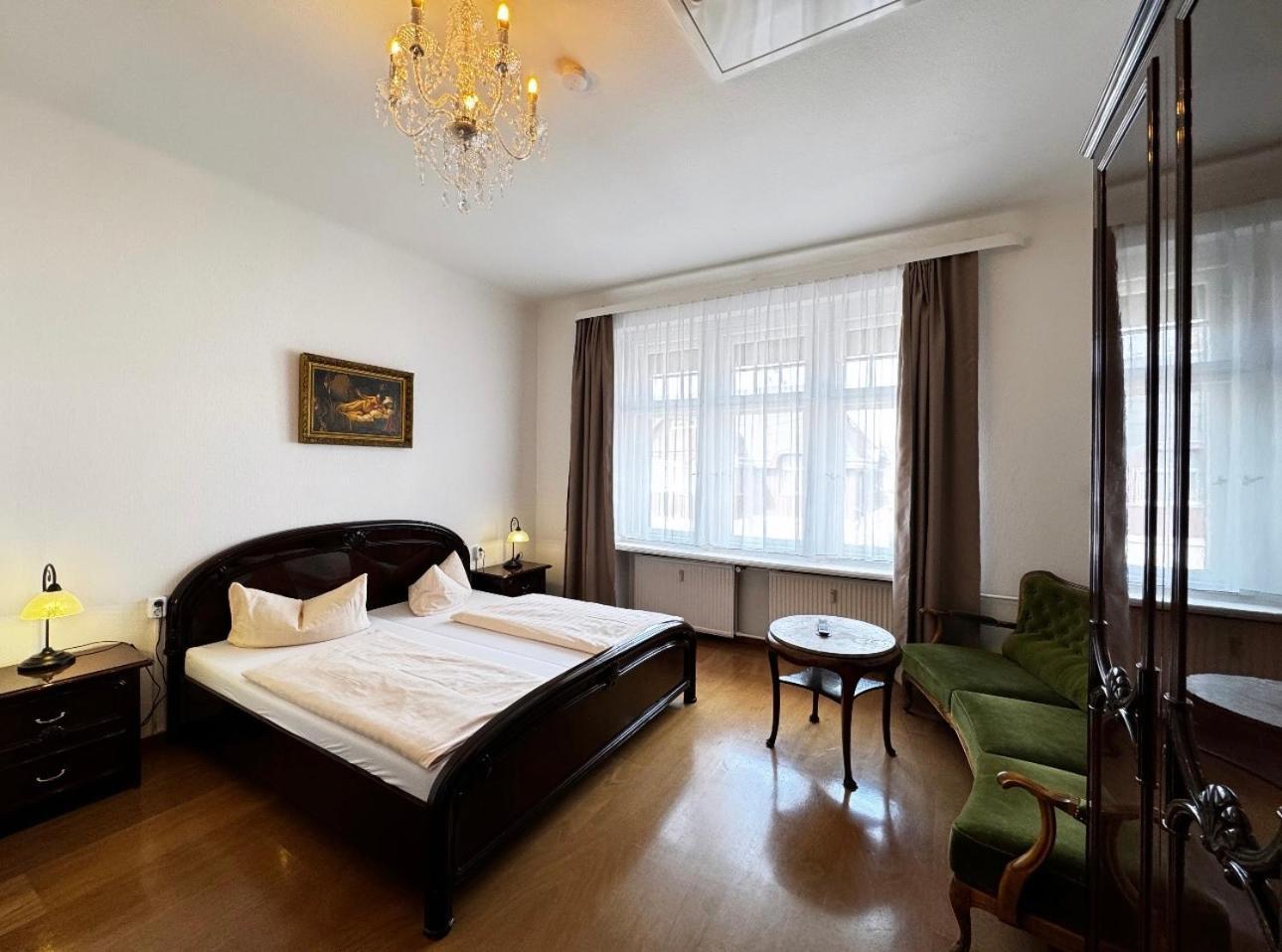 Hotel Zu Den Linden Дрезден Экстерьер фото